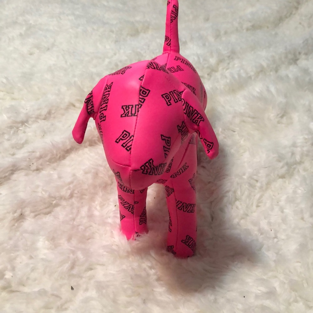 VS pink dog